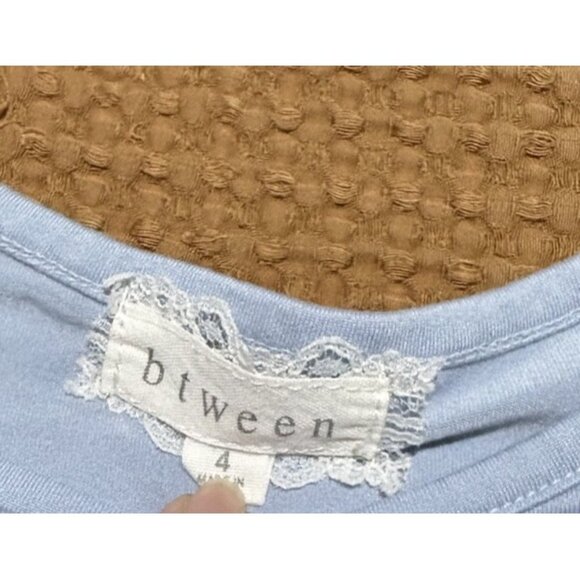 btween Girls 2pc Outfit Set Ruffle Sleeve Top Floral Bell Bottom Pants Size 4 Bl - Picture 4 of 6